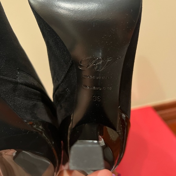 New Roger Vivier Suede Tall Boots Curved Heel Point Toe Black 36 - Picture 10 of 11